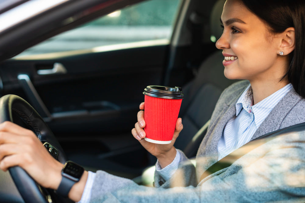 Tag paga estacionamento, posto e drive-thru? Veja onde